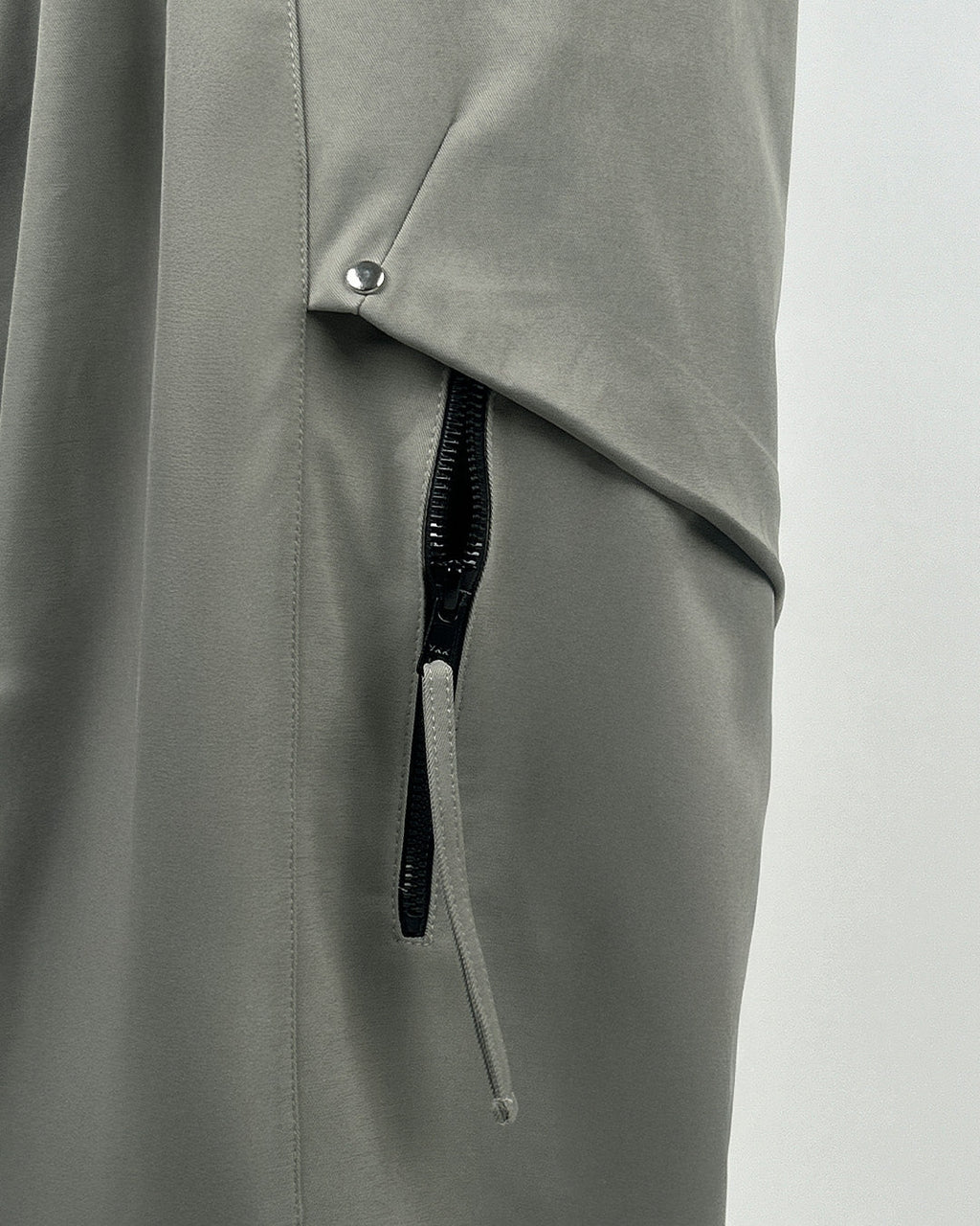 Zip Run Fawn Cargo Parachute Pants